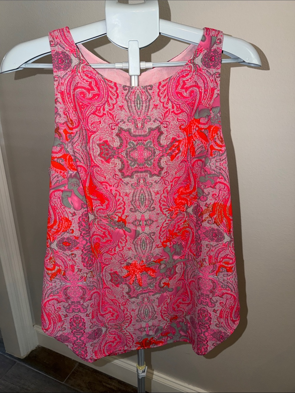 CAbi Pink & Orange Paisley Sleeveless Tank